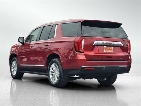 Used 2024 GMC Yukon SLT image 7