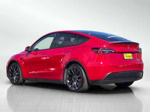 Used 2023 Tesla Model Y Performance image 6