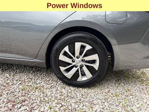Used 2022 Nissan Altima 2.5 S FWD image 9