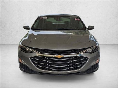 Used 2024 Chevrolet Malibu LT FWD image 2