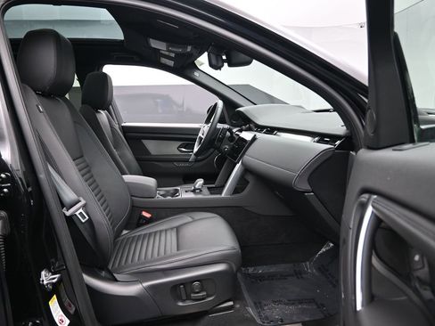 Used 2025 Land Rover Discovery Sport Dynamic SE AWD/4WD image 27