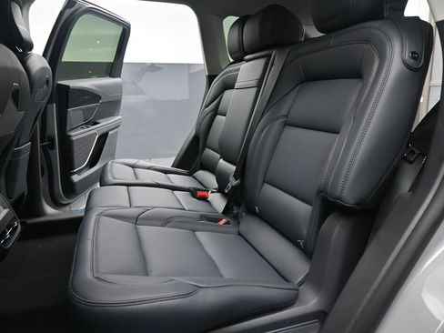 New 2026 Lincoln Nautilus Premier w/ Jet Appearance Package AWD/4WD image 14