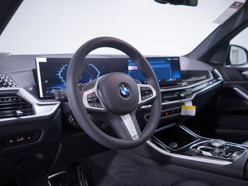 Used 2026 BMW X5 sDrive40i w/ M Sport Package RWD image 6