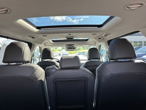 New 2026 Kia Carnival SX FWD image 11