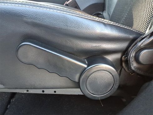 Used 2015 Jeep Wrangler Unlimited Sahara image 24