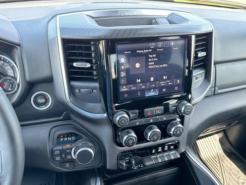 Used 2025 RAM 1500 Big Horn AWD/4WD image 16