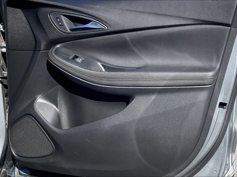 Certified 2024 Buick Encore GX Sport Touring image 21