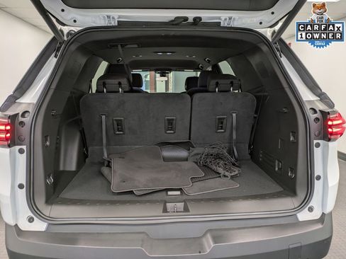 Used 2023 Chevrolet Traverse LT AWD/4WD image 26