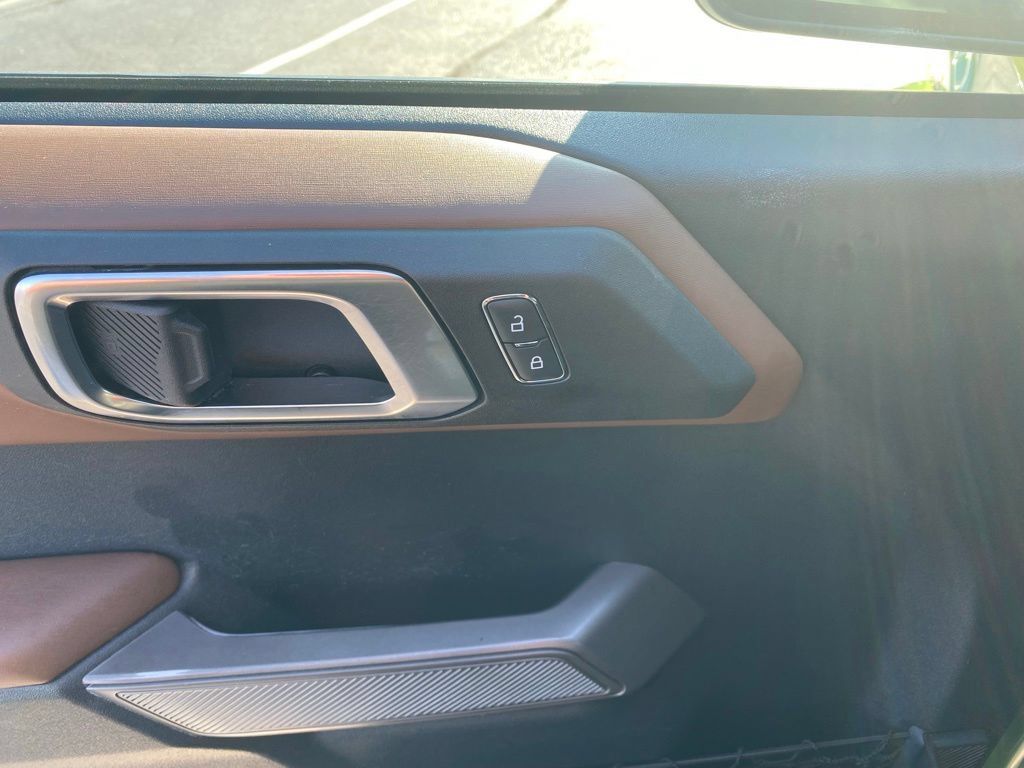 Certified 2022 Ford Bronco Outer Banks AWD/4WD image 11