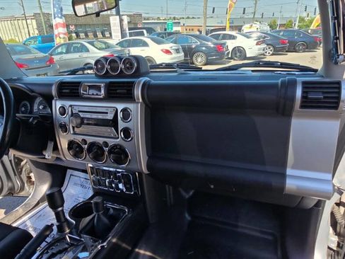 Used 2007 Toyota FJ Cruiser 4WD image 44