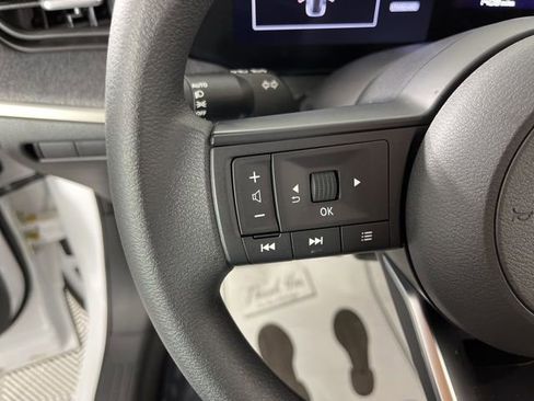 Used 2026 Nissan Kicks S image 23