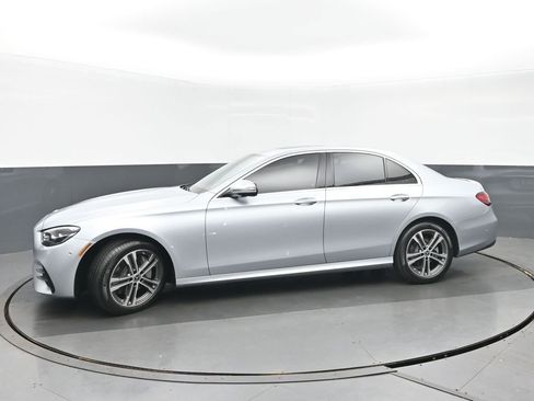 Used 2021 Mercedes-Benz E 350 4MATIC Sedan w/ Premium Package image 6
