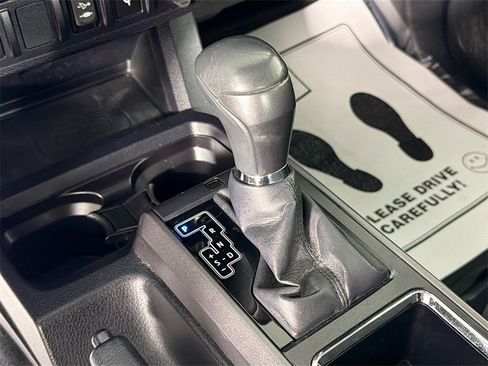 Used 2017 Toyota Tacoma SR5 image 17