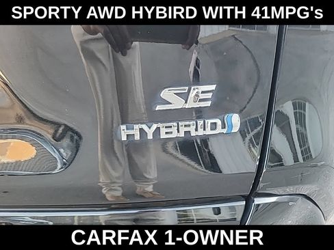 Used 2024 Toyota RAV4 SE AWD/4WD image 9