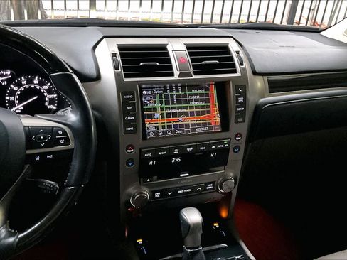 Used 2020 Lexus GX 460 Luxury image 6