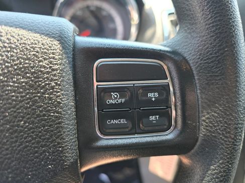Used 2014 Dodge Grand Caravan SE w/ Quick Order Package 29E SE FWD image 6