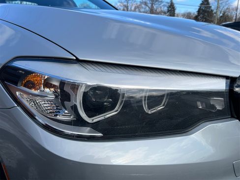 Used 2019 BMW 530i xDrive w/ Convenience Package image 21