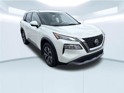 Used 2021 Nissan Rogue SV w/ Premium Package FWD image 4