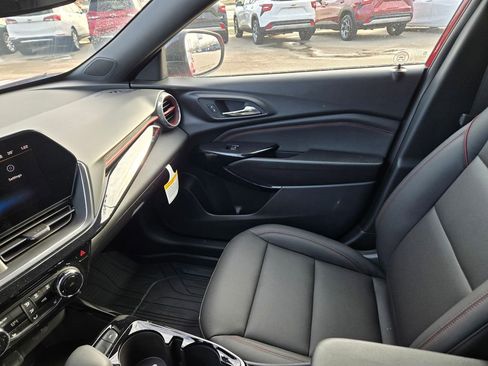 New 2026 Chevrolet Trax RS w/ Driver Confidence Package image 8
