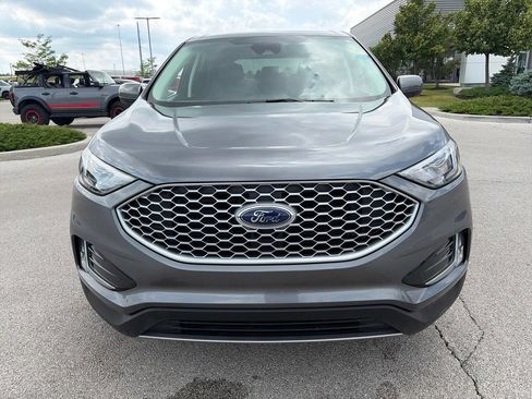 Used 2024 Ford Edge SEL w/ Convenience Package AWD/4WD image 2