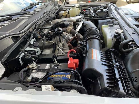 Used 2022 Ford F550 4x4 Crew Cab Super Duty w/ Power Equipment Group image 13