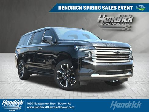 Used 2023 Chevrolet Suburban High Country w/ Premium Package image 1