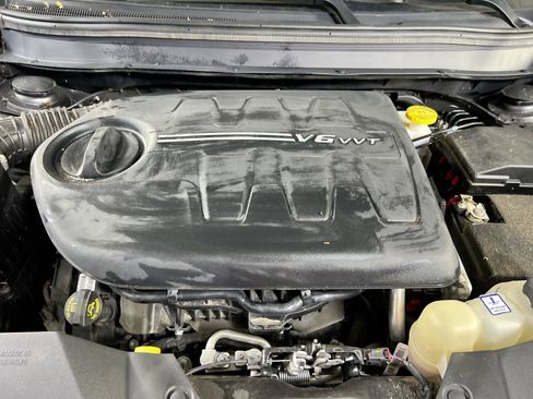 Used 2022 Jeep Cherokee Limited image 29