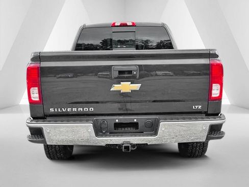Used 2018 Chevrolet Silverado 1500 LTZ w/ Sport Package AWD/4WD image 6