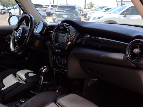 Used 2019 MINI Cooper S FWD image 35
