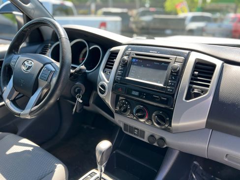 Used 2013 Toyota Tacoma 4x4 Double Cab w/ SR5 Pkg image 31