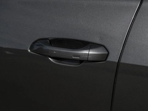 Used 2019 Audi Q8 Prestige image 37