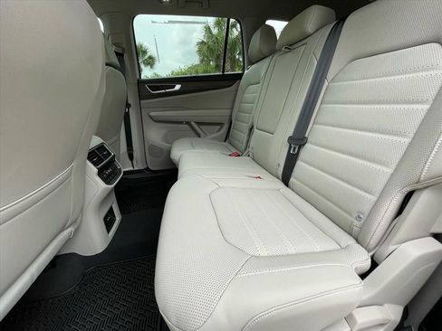 New 2026 Volkswagen Atlas SEL AWD/4WD image 4