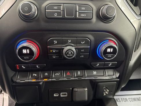 Used 2022 Chevrolet Silverado 1500 RST image 30