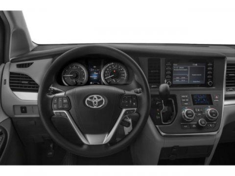 Used 2020 Toyota Sienna XLE w/ XLE Navigation Package AWD/4WD image 10