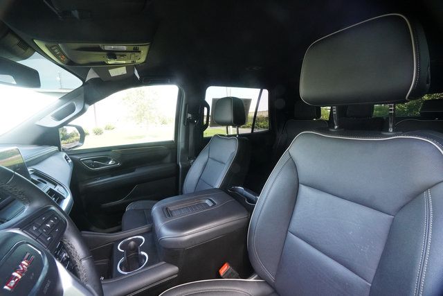 Used 2023 GMC Yukon SLT AWD/4WD image 21