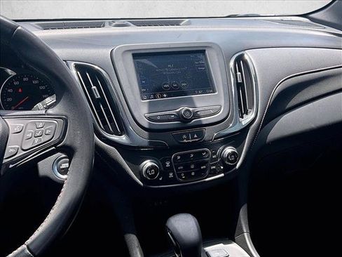 Used 2022 Chevrolet Equinox RS FWD image 8
