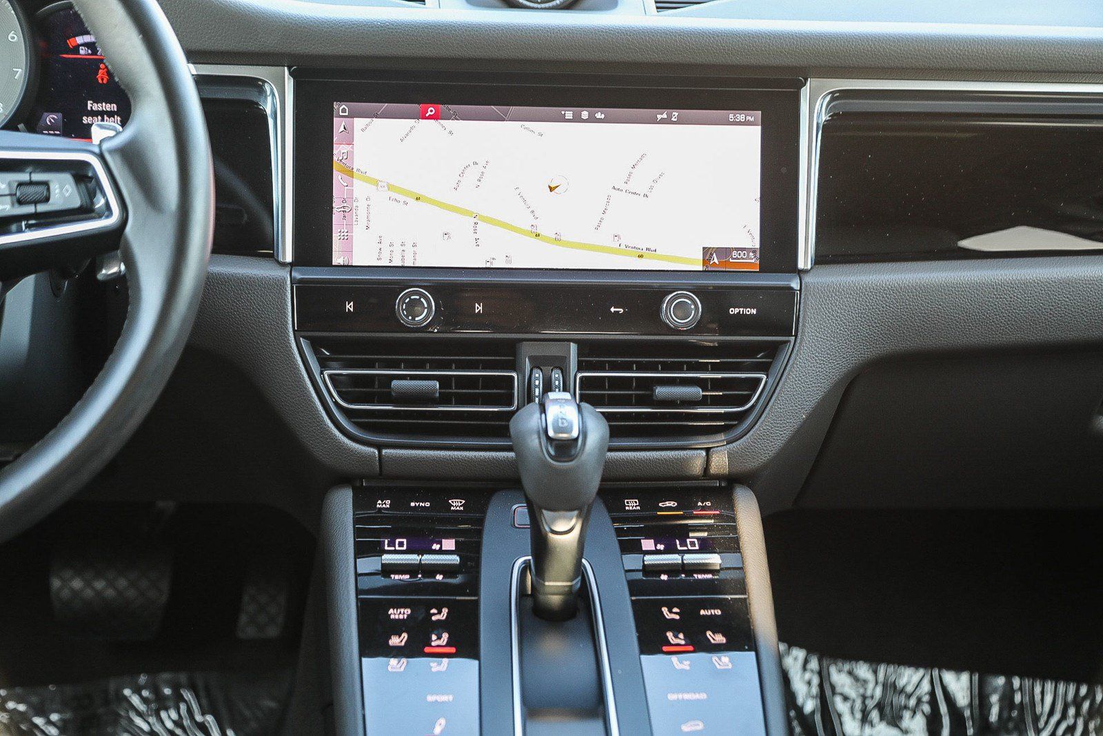 Used 2022 Porsche Macan S AWD/4WD image 8