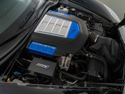Used 2009 Chevrolet Corvette ZR1 w/ Preferred Equipment Group image 31