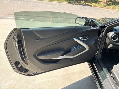 Used 2019 Chevrolet Camaro LT RWD image 14