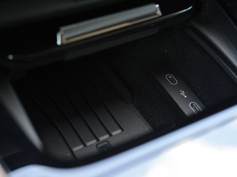Certified 2026 Porsche Cayenne AWD/4WD image 23