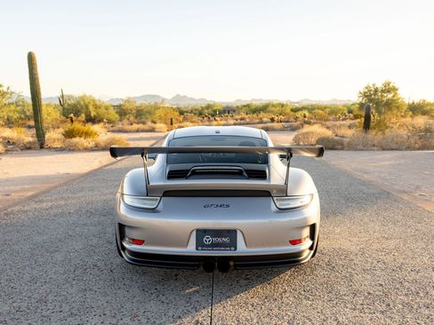 Used 2016 Porsche 911 GT3 RS image 32