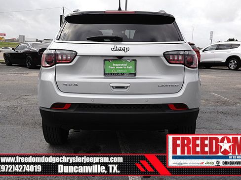 Certified 2025 Jeep Compass Limited image 4