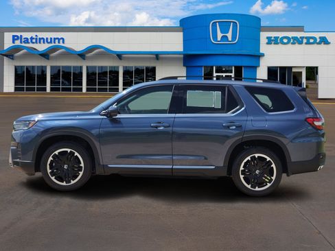 New 2026 Honda Pilot Touring image 3