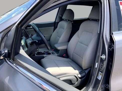 Used 2019 Kia Sportage LX FWD image 8
