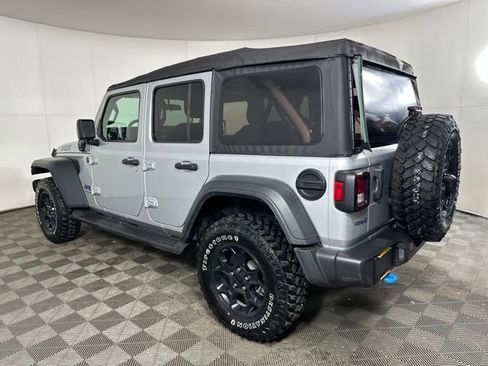 Used 2023 Jeep Wrangler Unlimited image 5