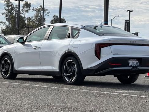 Certified 2025 Kia K4 EX image 8