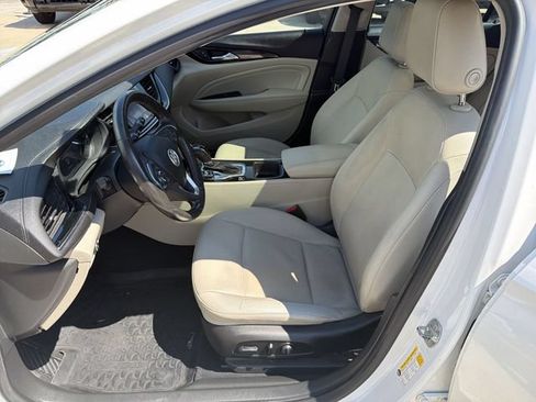 Used 2019 Buick Regal Essence w/ Sights and Sounds Package AWD/4WD image 13