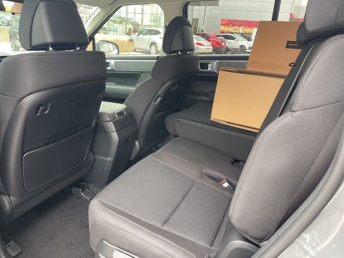 New 2026 Hyundai Santa Fe SE FWD image 13