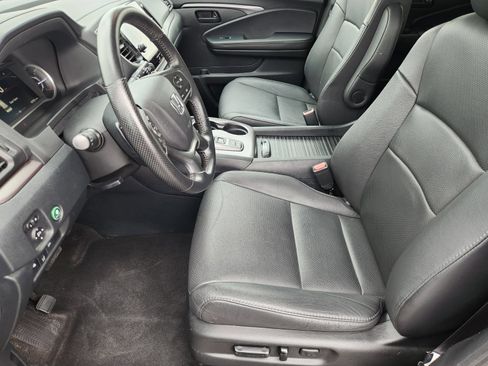 Used 2023 Honda Passport EX-L image 16