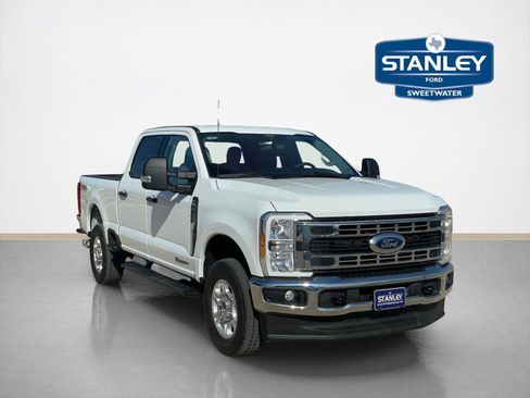 Used 2025 Ford F250 XLT w/ FX4 Off-Road Package image 1
